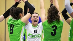 Jubel bei Dominika Gozdzicka und den PSVBG-Girls: Sie stehen in der zweiten Cup-Runde. (Bild: Tröster Andreas/Kronen Zeitung)