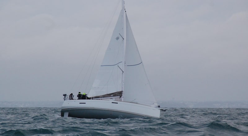 Sea rescuers battled their way through tidal waters. (Bild: zVg)