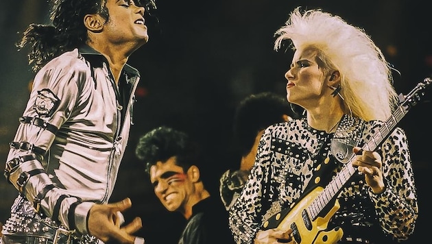 Michael Jackson and Jennifer Batten during Jackson's brilliant "Bad Tour" in 1988. (Bild: zVg.)