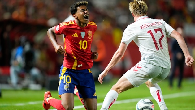 Lamine Yamal was substituted in the match against Denmark. (Bild: AP ( via APA) Austria Presse Agentur/ASSOCIATED PRESS)