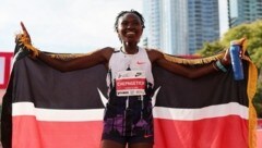 Die Kenianerin Ruth Chepngetich triumphierte in Chicago.  (Bild: AFP / SID)