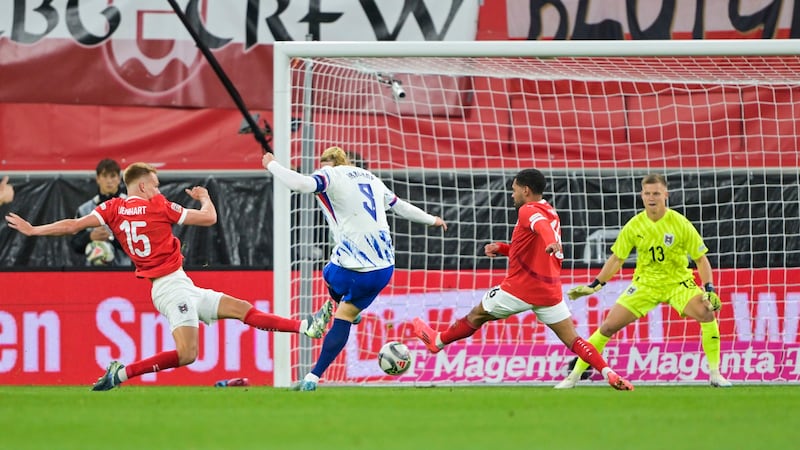 This shot by Erling Haaland in the opening period hit the bar. (Bild: GEPA/GEPA pictures)