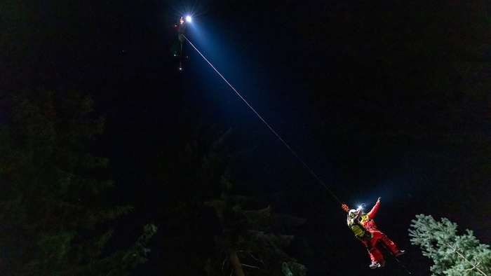 The ARA Air Rescue is the only organization in Austria that can fly such missions at night.
