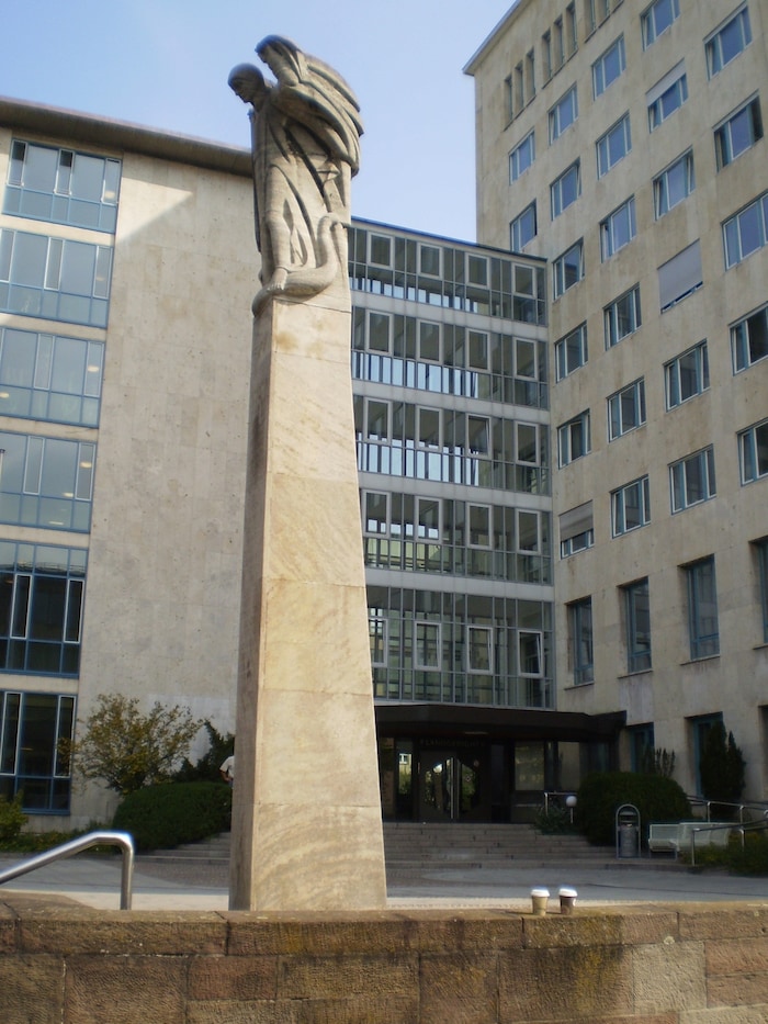 Der ungewöhnliche Mordfall wird am Landgericht Stuttgart verhandelt.