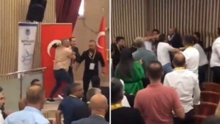 Bei einer Mitglieder-Versammlung des türkischen Zweitligisten Yeni Malatyaspor kam es zu einer ...