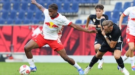Kenneth Adejenughure erhält einen Profivertrag. (Bild: GEPA pictures)