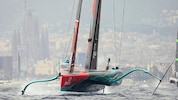 Für die Sagrada Familia (hi). haben die Segler im Finale des America‘s Cup vor Barcelona keine ...