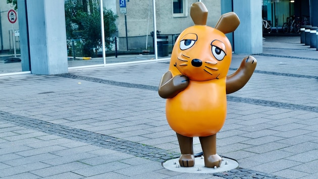 Das Verschwinden der Mausfigur – ein beliebtes Foto-Motiv vor allem bei kleinen Kindern – war in Köln am Dienstag bemerkt worden. (Bild: KölnTourismus, Jesse von Laufenberg)