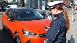 Parksheriffs werden die Kennzeichen vom Auto aus scannen, aussteigen müssen sie trotzdem. (Bild: Groh Klemens/Klemens Groh)