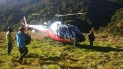 Ein Hubschauber der Bergrettung Nepals am Dhaulagiri im Himalaya (Bild: APA/AFP)