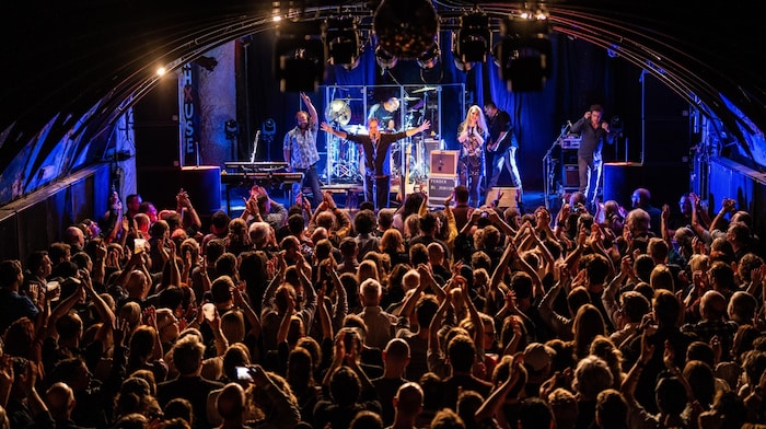 Dichtes Gedränge im Rockhouse