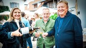 Herti und Franz Grossauer konnten Unternehmer Sigi Wolf als Gast begrüßen.