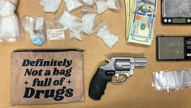 The definitely conspicuous bag was full of narcotics. (Bild: Polizei Portland)