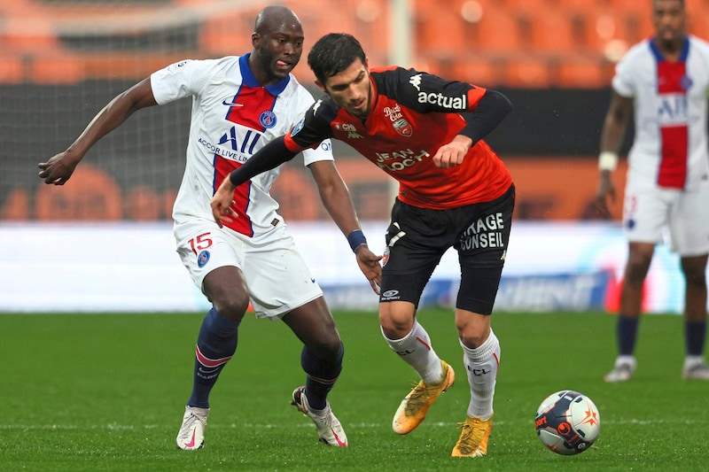 At some point, the Viennese ended up on the sidelines at Lorient. (Bild: AP ( via APA) Austria Presse Agentur/Copyright 2021 The Associated Press. All rights reserved)