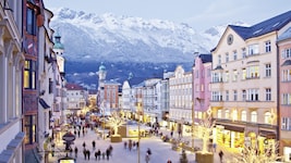 Christkindlmarkt in der Maria-Theresien-Straße (Bild: © Innsbruck Tourismus / Christof Lackner)