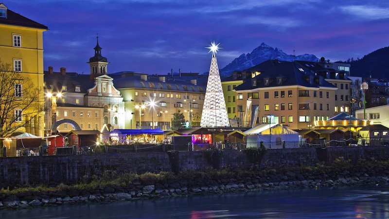 Christkindlmarkt am Marktplatz (Bild: © Innsbruck Tourismus / Christof Lackner)