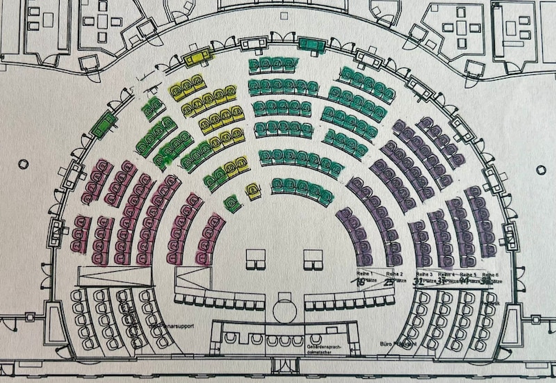 The new seating arrangement in parliament (Bild: Privat)