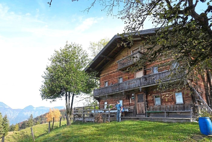 Wooden building of the Brachalm 