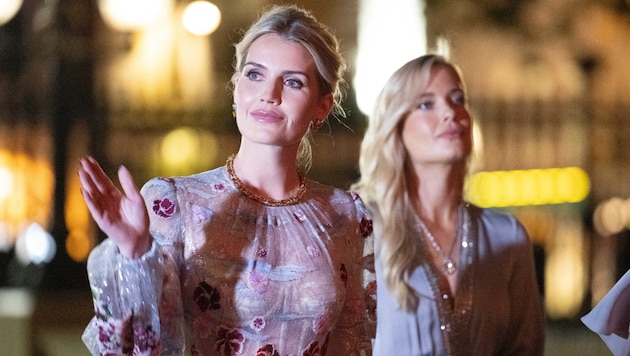 Williams Cousinen – im Bild Lady Kitty Spencer und Lady Amelia Spencer – stahlen dem Prinzen von Wales eindeutig die Show. (Bild: picturedesk.com/Bart Lenoir / Action Press / picturedesk.com)