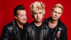 Honorige Herren: Das Punkrock-Trio Green Day wehrt sich weiterhin nach Kräften gegen Altern und Spießertum. (Bild: Barracuda Music)