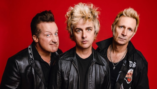 Honorable gentlemen: The punk rock trio Green Day continue to do their utmost to fight aging and bourgeoisie. (Bild: Barracuda Music)