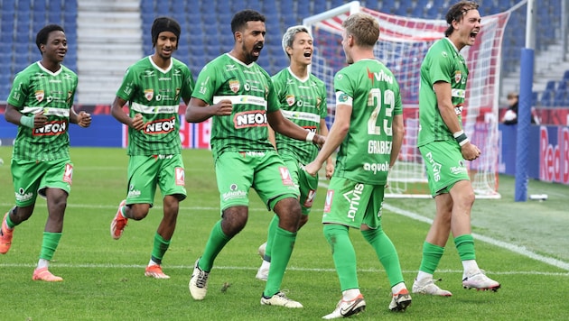 Seifedin Chabbi (center) recently scored the winning goal against Liefering from the penalty spot. (Bild: GEPA pictures)