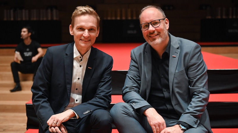 Thomas Oberngruber und Fritz Dallamaßl am roten Teppich, über den die Sieger gingen. (Bild: Wenzel Markus)