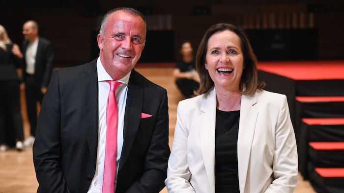 Christoph Schumacher und Angelika Sery- Froschauer, Vizepräsidentin der WK OÖ.