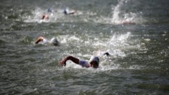 Two triathletes died at the World Sprint Championships in Spain (symbolic image). (Bild: APA/AFP)