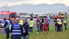 Großaufgebot der Einsatzkräfte bei der Übung am Salzburg Airport (Bild: Flughafen Salzburg)