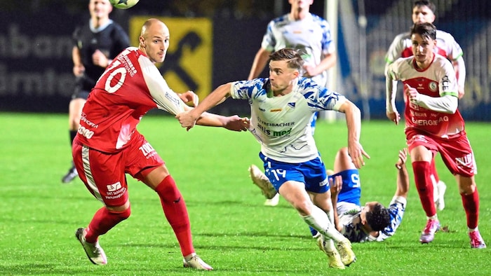 Martin Lamzari (re.) wechselt zu Feldkirchen.
