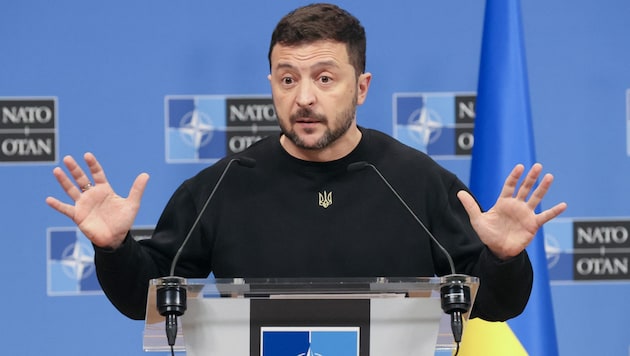 Zelenskyi did not want to arm his country with nuclear weapons. (Bild: AFP/François WALSCHAERTS)