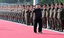 Nordkoreas Diktator Kim Jong Un schickt seine Soldaten in den Ukraine-Krieg. Etwa 2000 sollen ...