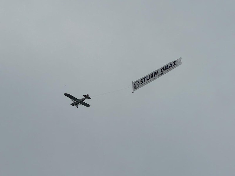 Sturm receives support from the air. (Bild: zVg/Krone-Lesereporter)