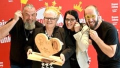 „Fritzis Theatergruppe“ sammelt bei ihren Vorstellungen Spenden – obwohl es nur ein kleiner ...