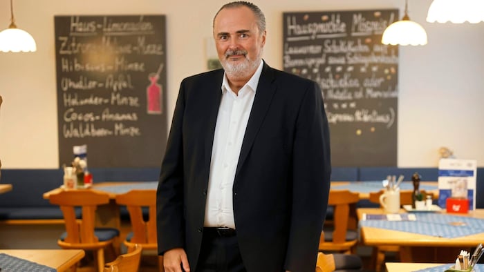 Der burgenländische Landeshauptmann beim „Stadtwirt“ in seiner Heimatgemeinde Oberwart.