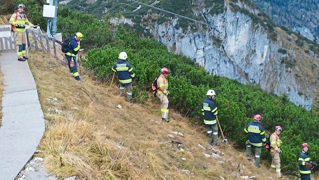 A total of 90 firefighters took part in the exercise in Salzburger Land, including eight from Burgenland, who were able to gain valuable experience. (Bild: LFV Burgenland)