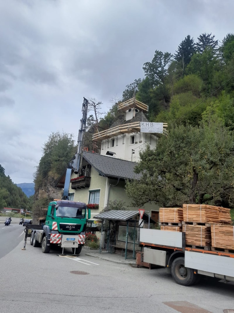 2024 musste die Kirche saniert werden. Ein neues Dach war notwendig (Bild: zvg)