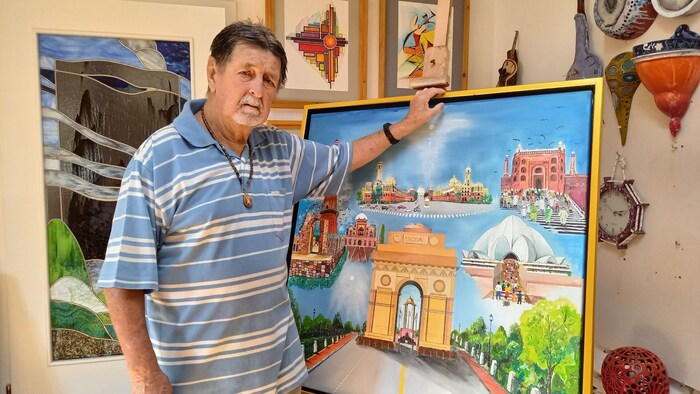 Franz Strebinger zeigte in Neunkirchen neben seinen Kunstwerken auch Videos von seinen Reisen.