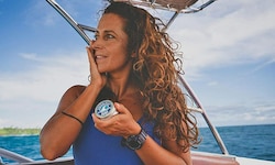 Vor ihrem Engagement im Surfsport arbeitete die Italienerin Giulia Manfrini (36) als ...