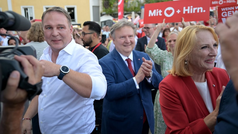 Andreas Babler wird Klubchef der SPÖ, Doris Bures soll als Dritte Nationalratspräsidentin fungieren. (Bild: APA/ROLAND SCHLAGER)