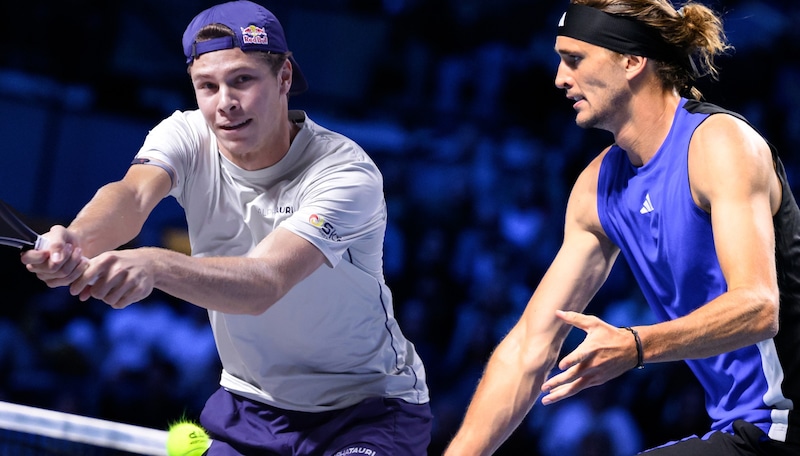 Joel Schwärzler, Alexander Zverev (Bild: APA/MAX SLOVENCIK)