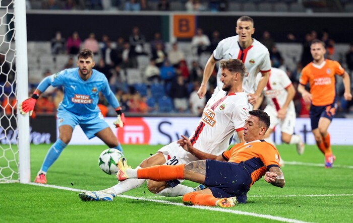 Rapid started the Conference League with a 2:1 win in Istanbul.