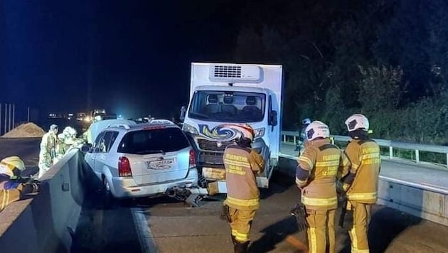 In einem Baustellenbereich der A1 kam es bei Thalgau zu einem Unfall. (Bild: Freiwillige Feuerwehr Thalgau)