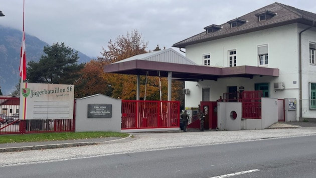 The fatal shot was fired in front of the Türk barracks in Spittal. (Bild: Elisa Aschbacher)