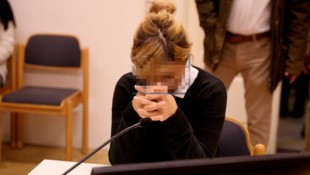 Die Angeklagte im Prozess wegen u.a. grob fahrlässiger Tötung.