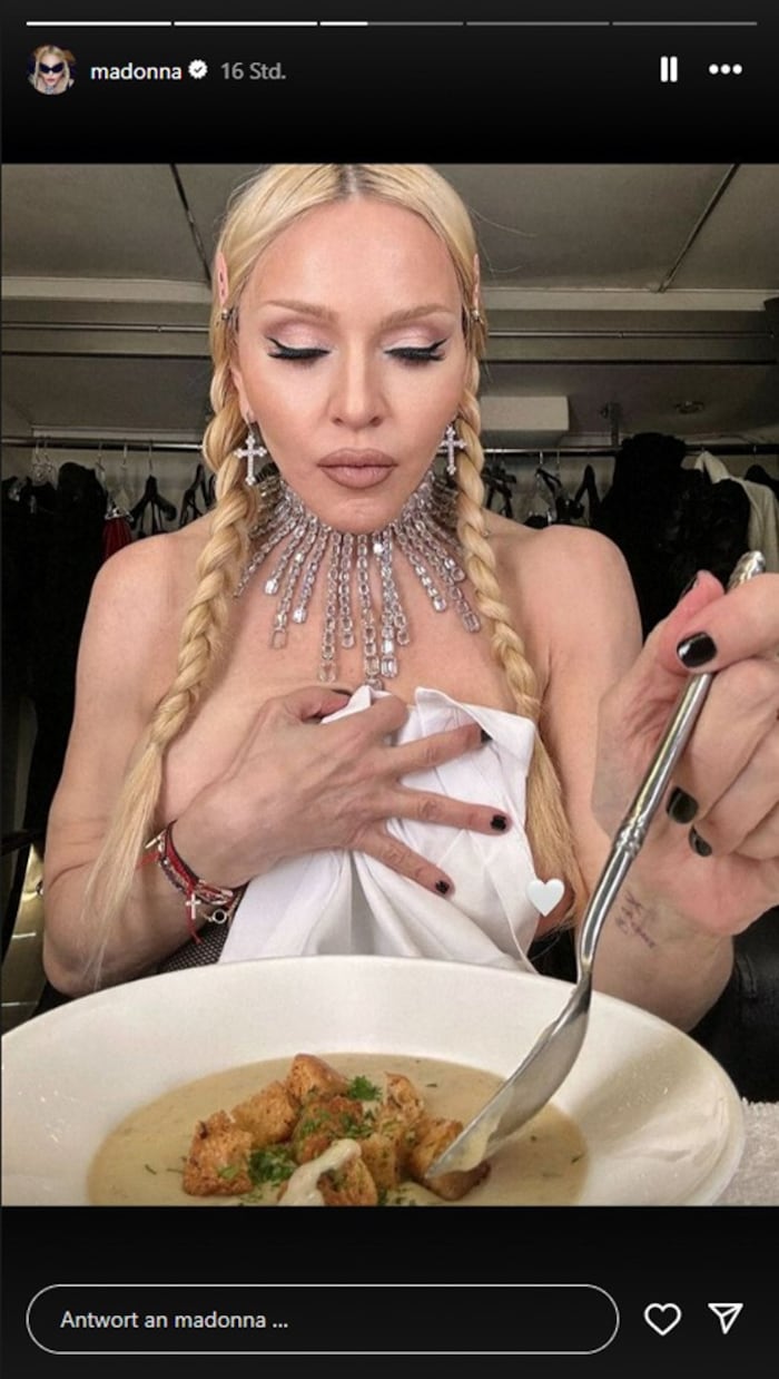 Dieses aufreizende Foto postete Madonna in ihrer Instagram-Story.
