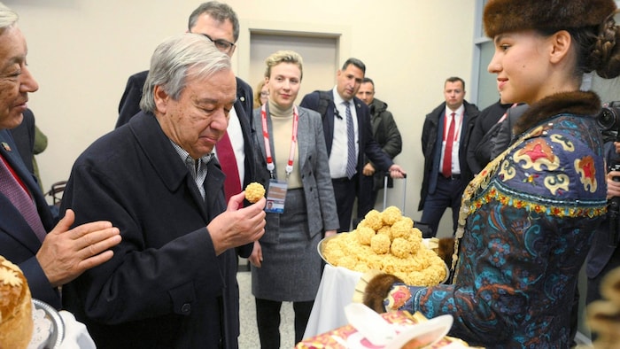 Die Einladung zum Ukraine-Friedensgipfel in der Schweiz hatte er ausgeschlagen, nach Russland ...