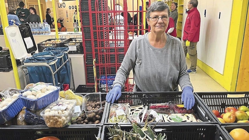 Bettina S. wird von der Caritas mit Essen und Kleidung unterstützt. (Bild: Josef Poyer)