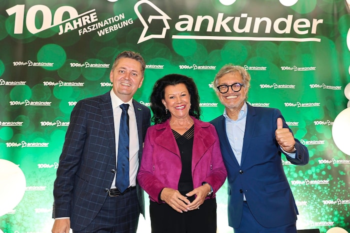 Anita Frauwallner (Allergosan) feierte mit dem Ankünder-Team